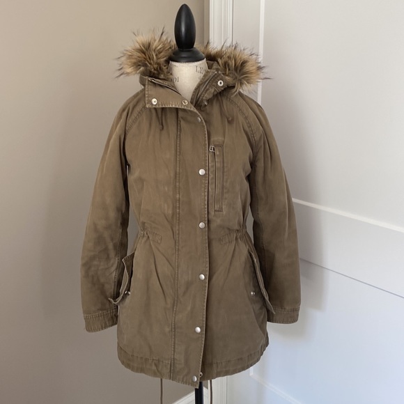 The Gap cargo style jacket, faux fur hood, military green, size medium - Picture 2 of 5